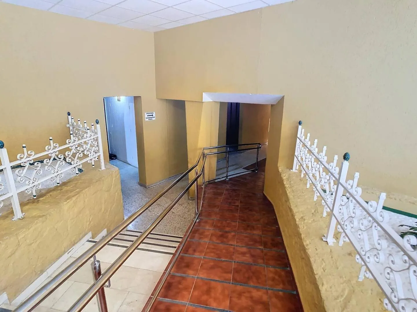 Estudio En Benalmádena 0*,